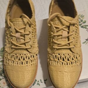 Chelsea & Violet Tan Espadrilles with Woven Design